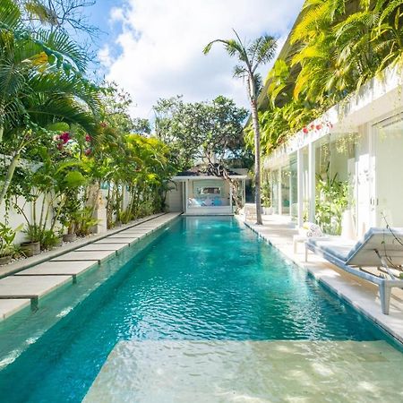 Villa Puro Blanco - CHSE Certified Kuta Lombok Exterior foto