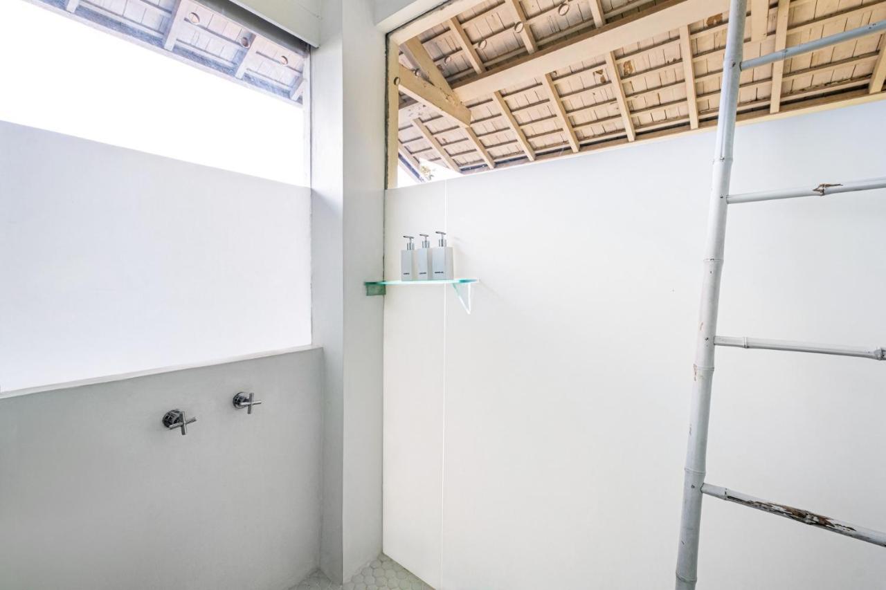 Villa Puro Blanco - CHSE Certified Kuta Lombok Exterior foto