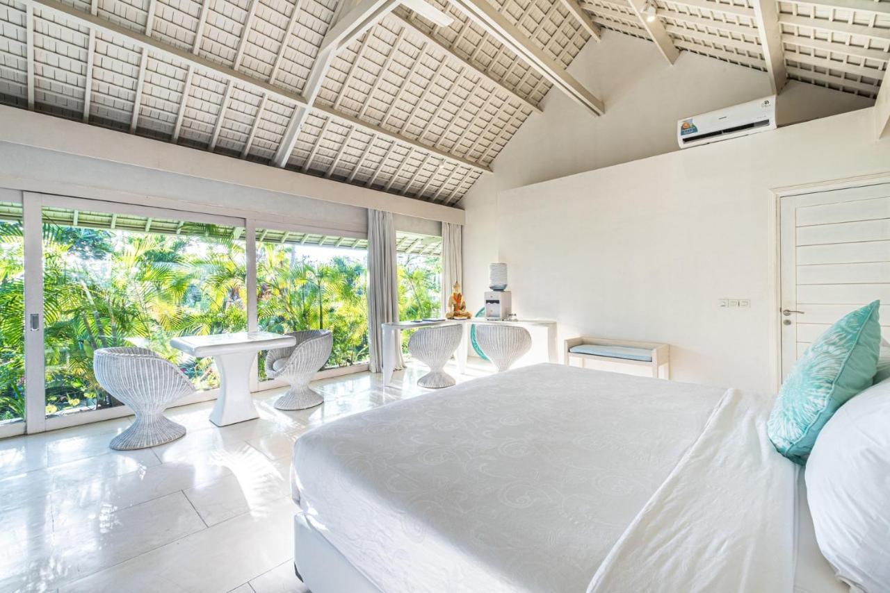 Villa Puro Blanco - CHSE Certified Kuta Lombok Exterior foto